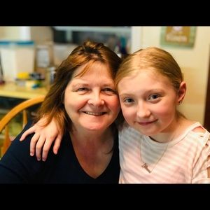 Meet your Posher, Debbie